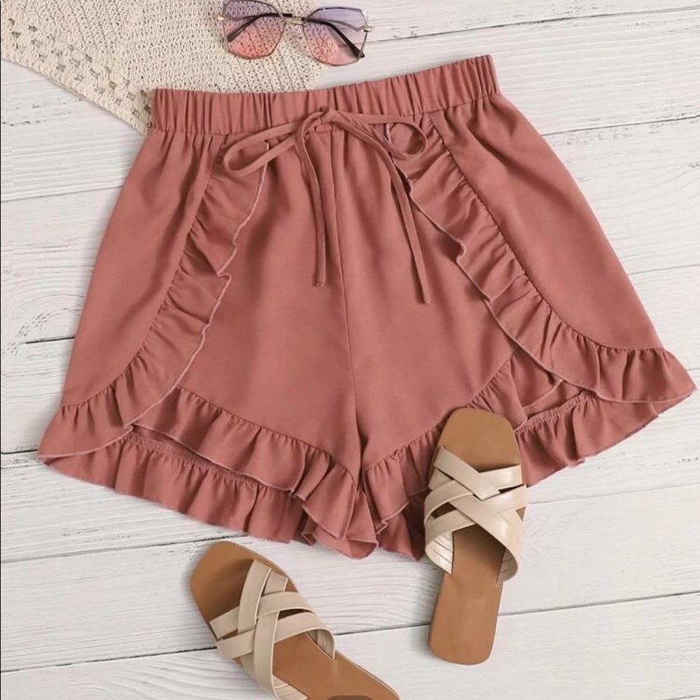 Ruffled shorts pink